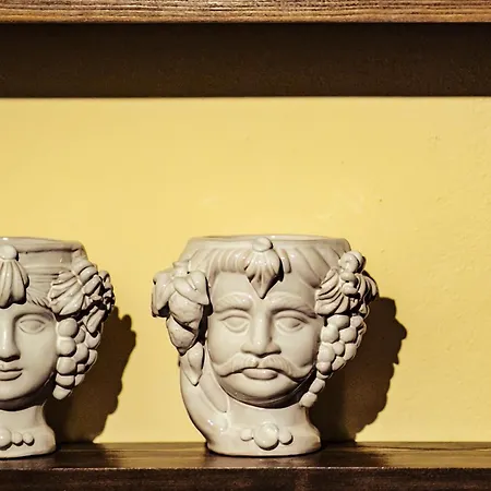 Lägenhet La Kalsa 14 Nel Centro Storico Di