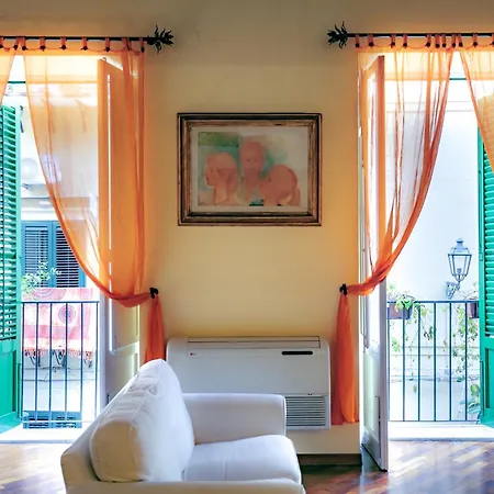 Lägenhet La Kalsa 14 Nel Centro Storico Di